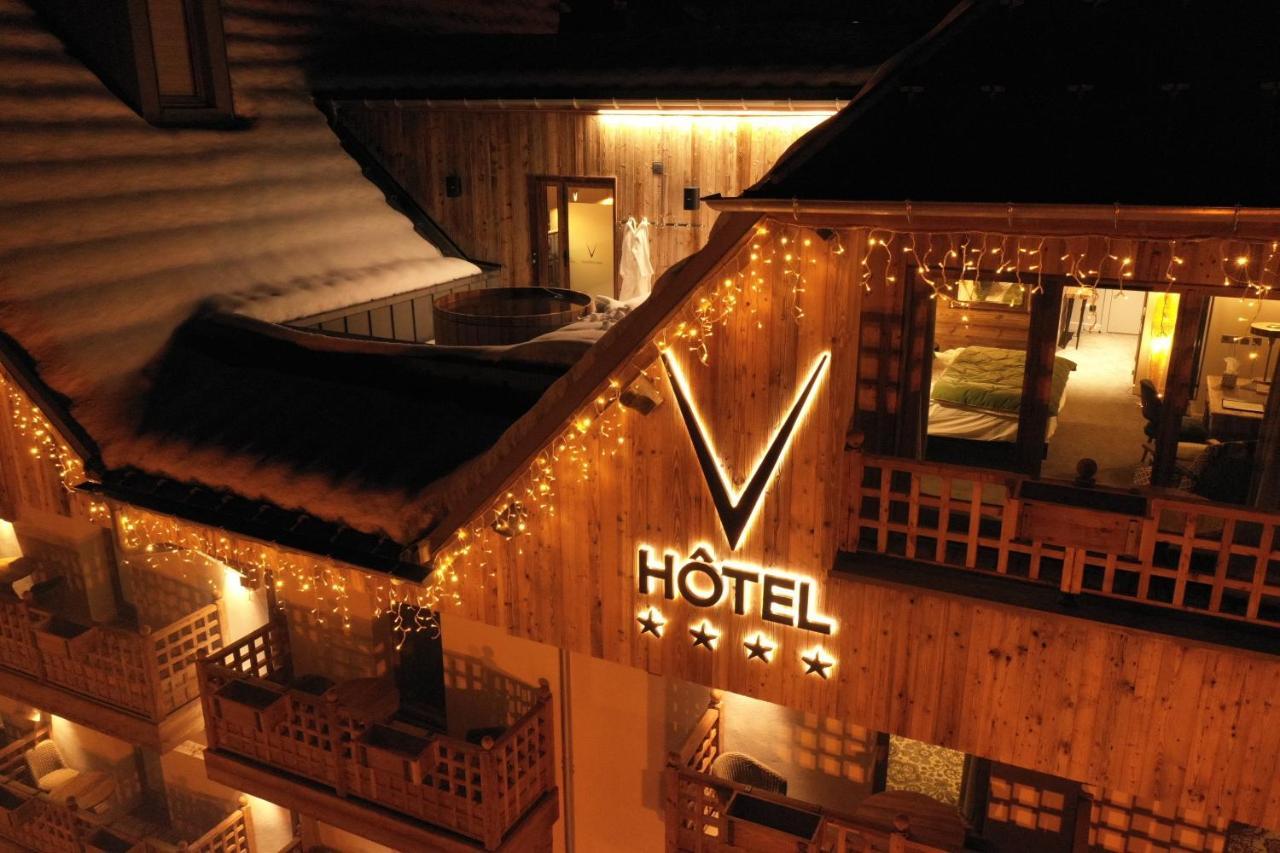 Hotel Le V De ヴォジャニー エクステリア 写真
