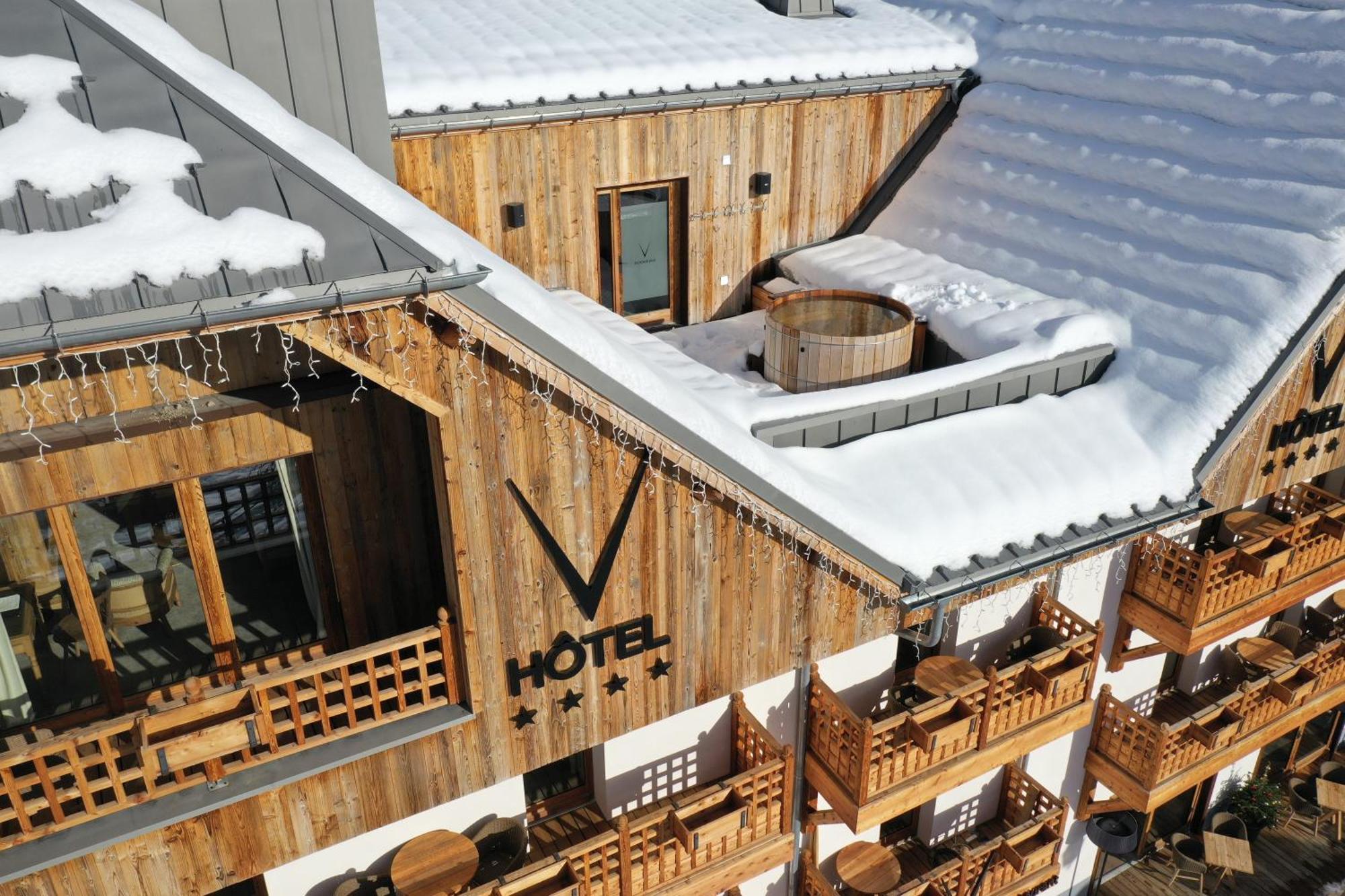 Hotel Le V De ヴォジャニー エクステリア 写真